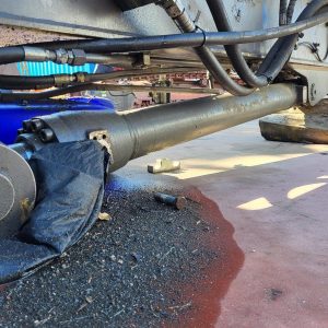 Bucket cylinder 14610685 for Volvo EW160D, EW160E