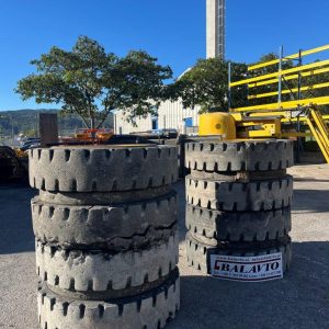 Camso WEX 583S solid tires with rims